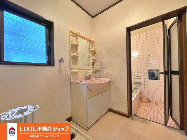 中古戸建　東本梅町赤熊東山口の洗面所