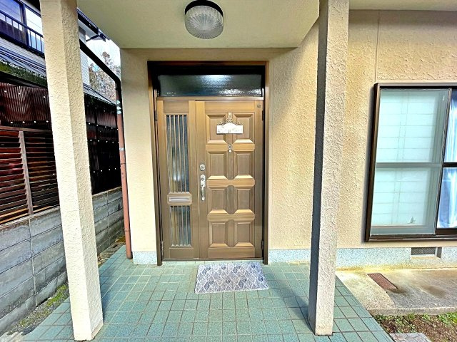 中古戸建　東本梅町赤熊東山口の玄関