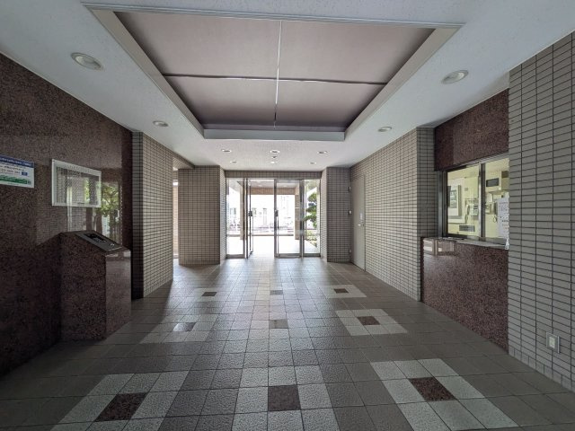 【エントランス】