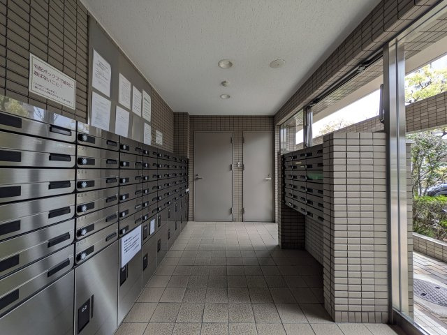 【エントランス】