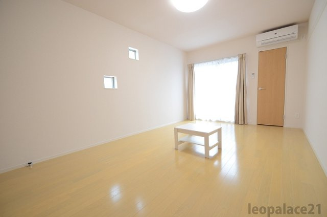 クレイノアルページュの居間・リビング|設備・使用は号室により異なる為現況を優先致します。