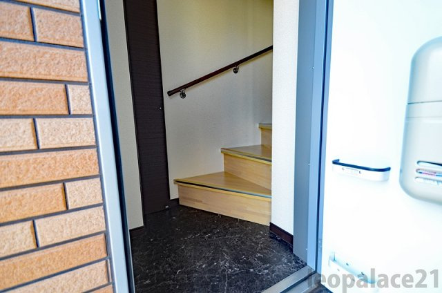 クレイノエクレールⅡの玄関|設備・仕様は号室により異なる為、現況を優先致します。