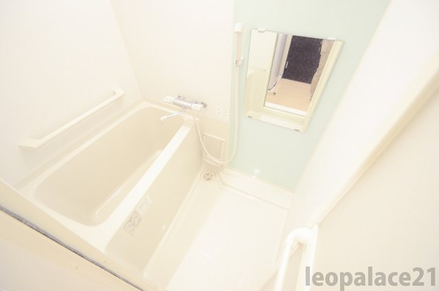 クレイノエクレールⅡの浴室|設備・仕様は号室により異なる為、現況を優先致します。