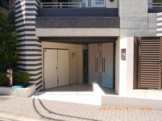 【エントランス】