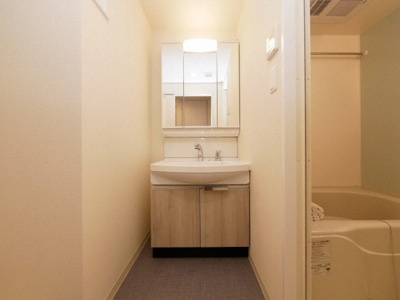 【独立洗面台】 | プレサンス新大阪ジェイズ | 独立洗面化粧台が付いています