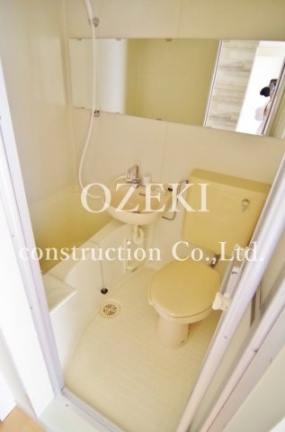 アネックス・ローズIの浴室