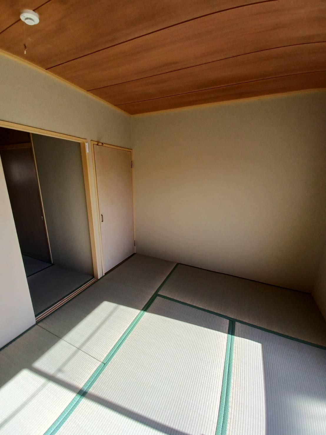 カムリイン東田Ⅰの和室