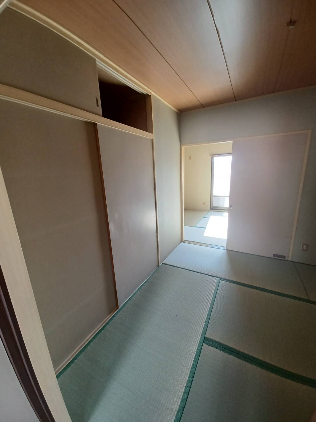 カムリイン東田Ⅰの和室