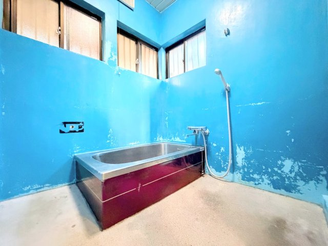 【浴室】 | ◇◆奄美大島　別荘邸宅◆◇ | ◆お子様と一緒にバスタイムを楽しめる広々空間。浴室乾燥機付で心地よいバスタイムを実現します。