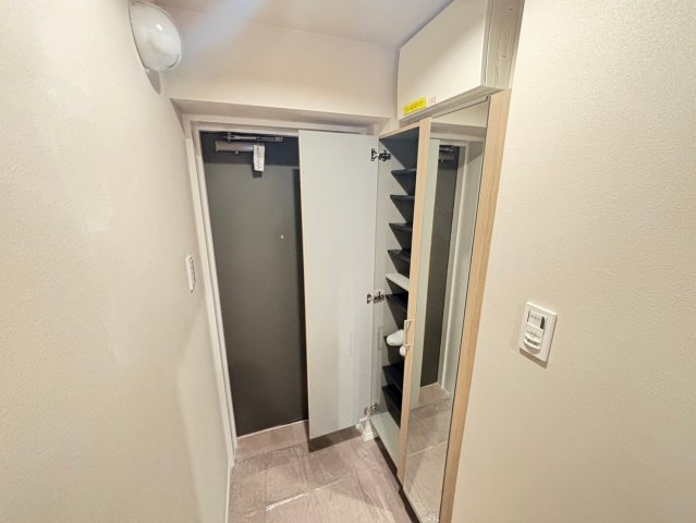 シーダム藤沢善行の玄関