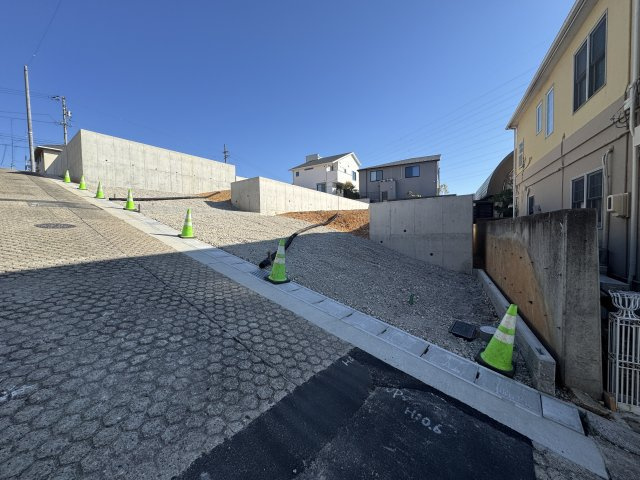 sumu terrace 瑞穂区岳見町 D区画の前面道路含む現地写真