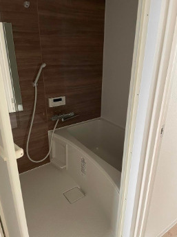 長柄西1丁目貸家の浴室|コンパクトで使いやすいお風呂です