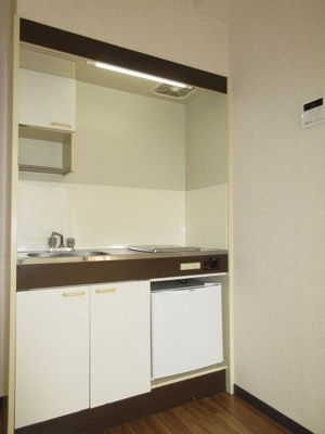 【キッチン】 | ハイツサンマリーナ | きれいなキッチンです