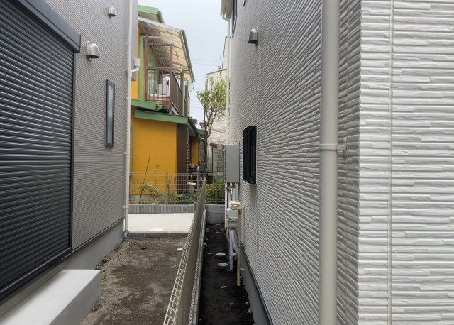 【発電・温水設備】 | 省エネ給湯器とは従来型の給湯器より熱効率が高く、少ない燃料でたくさんのお湯を沸かすことが出来る高効率な給湯器のことを指します。また、省エネ給湯器には種類があり、利便性や効果なども様々です。