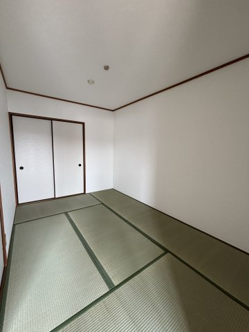エスポワール交野の和室