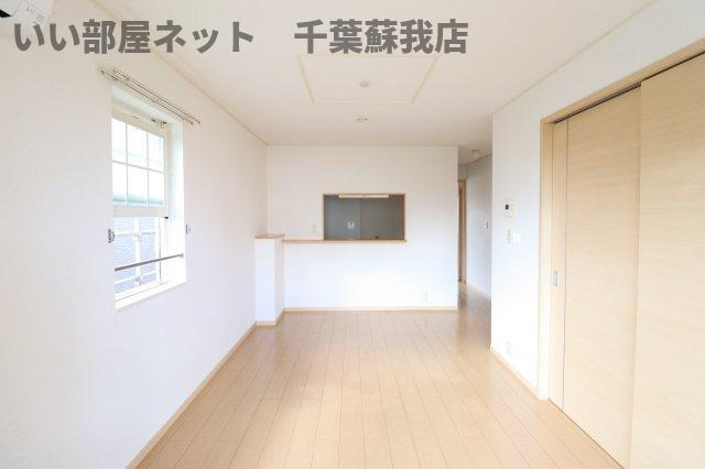 リバーサイドＢの居間・リビング|おしゃれな居間です