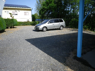 【駐車場】