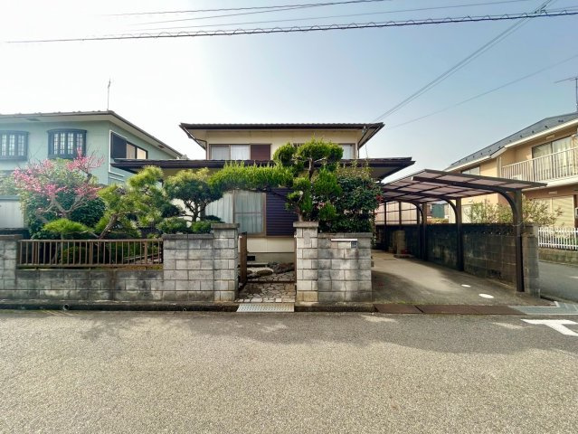 守山市石田町　中古戸建ての外観