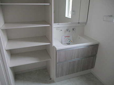 【独立洗面台】 | 広島市佐伯区薬師が丘２丁目　新築一戸建て(全2棟)