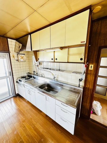 新多聞第3住宅211号棟のキッチン