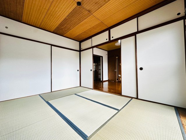 新多聞第3住宅211号棟の寝室