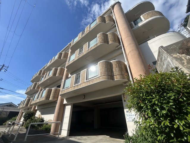 ベルシャンテ美山台の外観