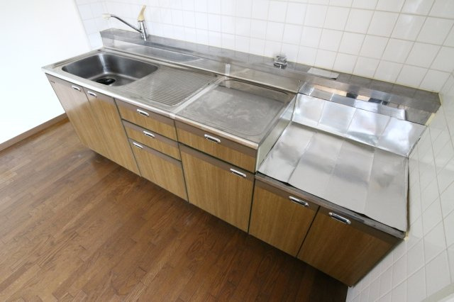 ベルシャンテ美山台のキッチン