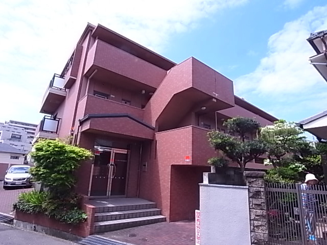 エストレーラ五色山の外観