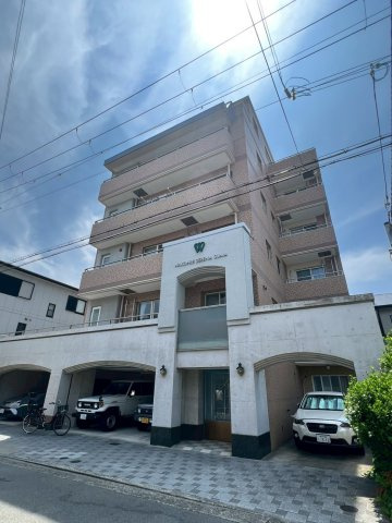 ワコーレセレナ須磨の外観