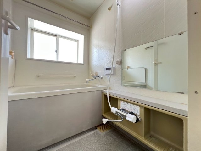 ワコーレセレナ須磨の浴室