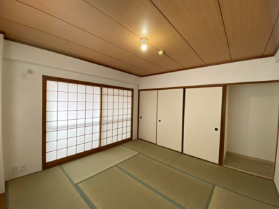 【和室】 | 御陵前ハイツ | 和室がひろがる居住スペース