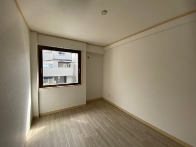 【洋室】 | 御陵前ハイツ | きれいな洋室です