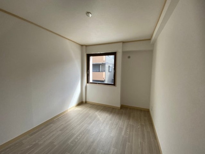 【洋室】 | 御陵前ハイツ | 使い勝手のいい洋室です