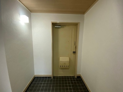 【玄関】 | 御陵前ハイツ | 玄関です