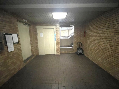 【ロビー】 | 御陵前ハイツ