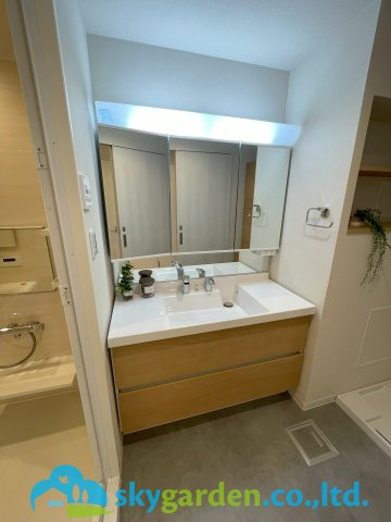 ダイアパレス湘南藤沢Ⅱの独立洗面台