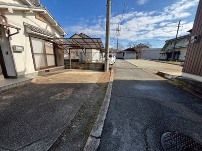 【駐車場】 | 丹波篠山市西新町　貸戸建