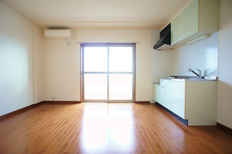 久留米市津福今町の賃貸マンションの居間・リビング|使いやすい居間です