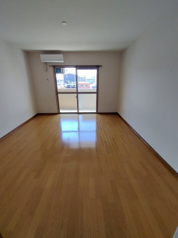 シャレ・アンジェロの居間・リビング