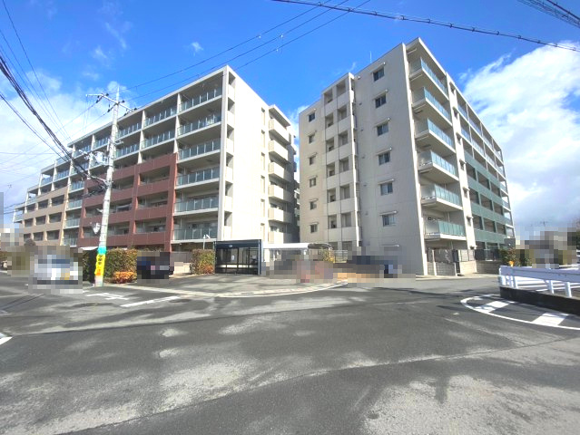 【成約済】グリーンフォート長岡京の外観|共用施設が整ってた大規模マンションです！
管理人さんが常駐されておりご安心です♪