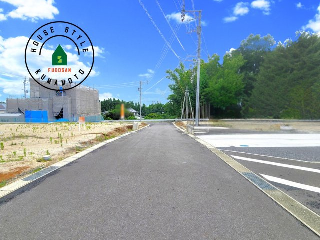 合志市御代志第12-1棟（8号棟）　の前面道路含む現地写真|前面道路です。