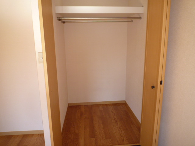 倉敷市大島のアパートの収納|クローゼット