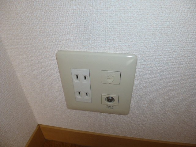 倉敷市大島のアパートの設備|電話モジュラー