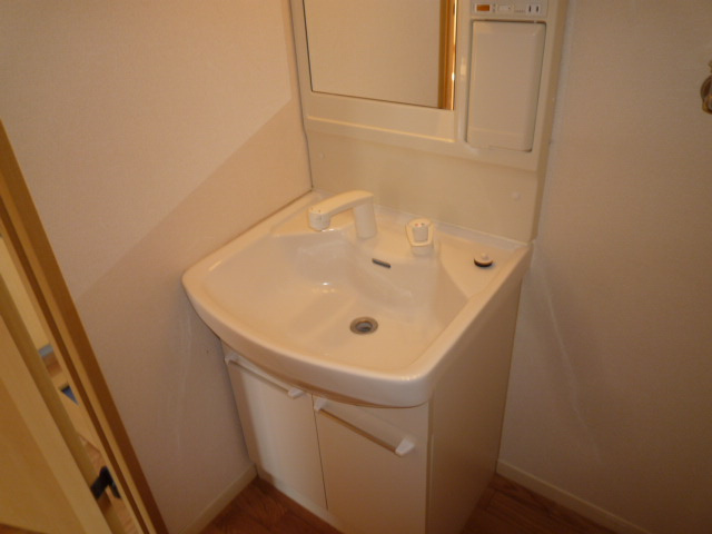 倉敷市大島のアパートの独立洗面台|シャンプードレッサー