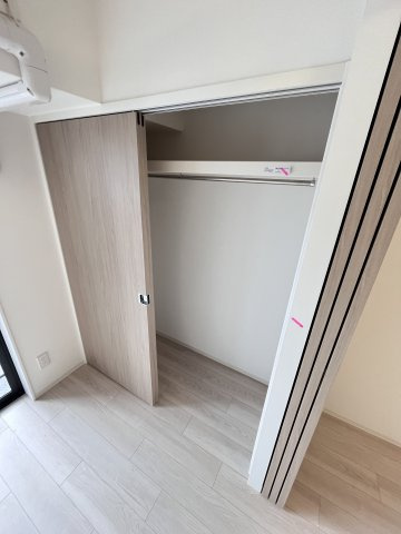 大阪市都島区都島南通１丁目の賃貸マンションの収納