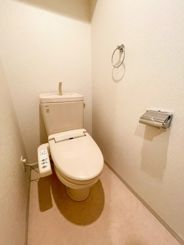 ジュネーゼグラン弁天町のトイレ