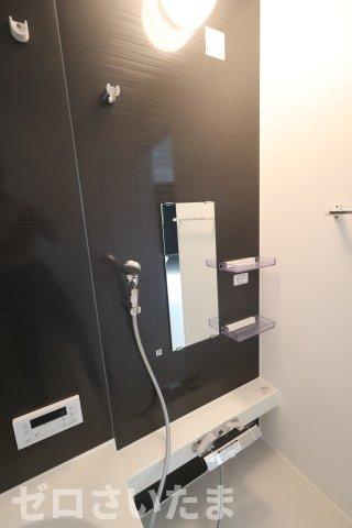 《仲介手数料無料》浦和区瀬ヶ崎４丁目32-6新築一戸建てケイアイフィットの浴室|撮影日 2025年10月3日 12:50 曇り