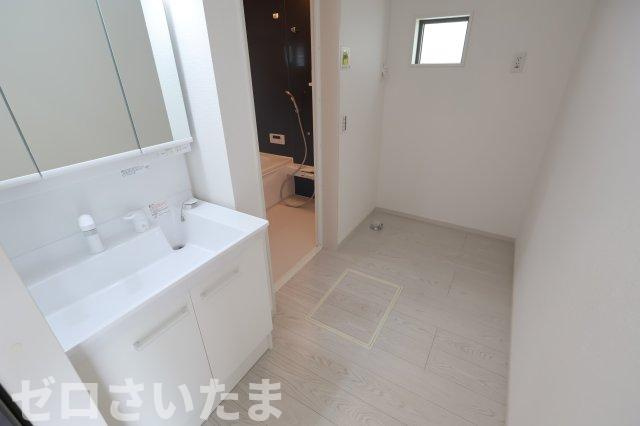 《仲介手数料無料》浦和区瀬ヶ崎４丁目32-6新築一戸建てケイアイフィットのランドリースペース|撮影日 2025年10月3日 12:50 曇り