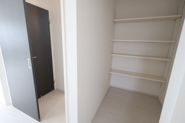 《仲介手数料無料》浦和区瀬ヶ崎４丁目32-6新築一戸建てケイアイフィットの収納|撮影日 2025年10月3日 13:00 曇り