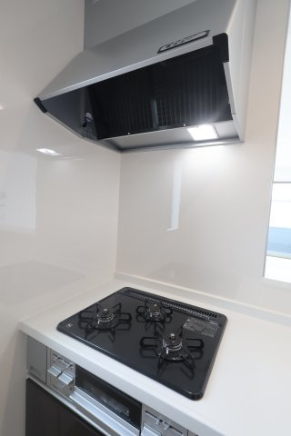 《仲介手数料無料》浦和区瀬ヶ崎４丁目32-6新築一戸建てケイアイフィットのキッチン|撮影日 2025年10月3日 13:00 曇り